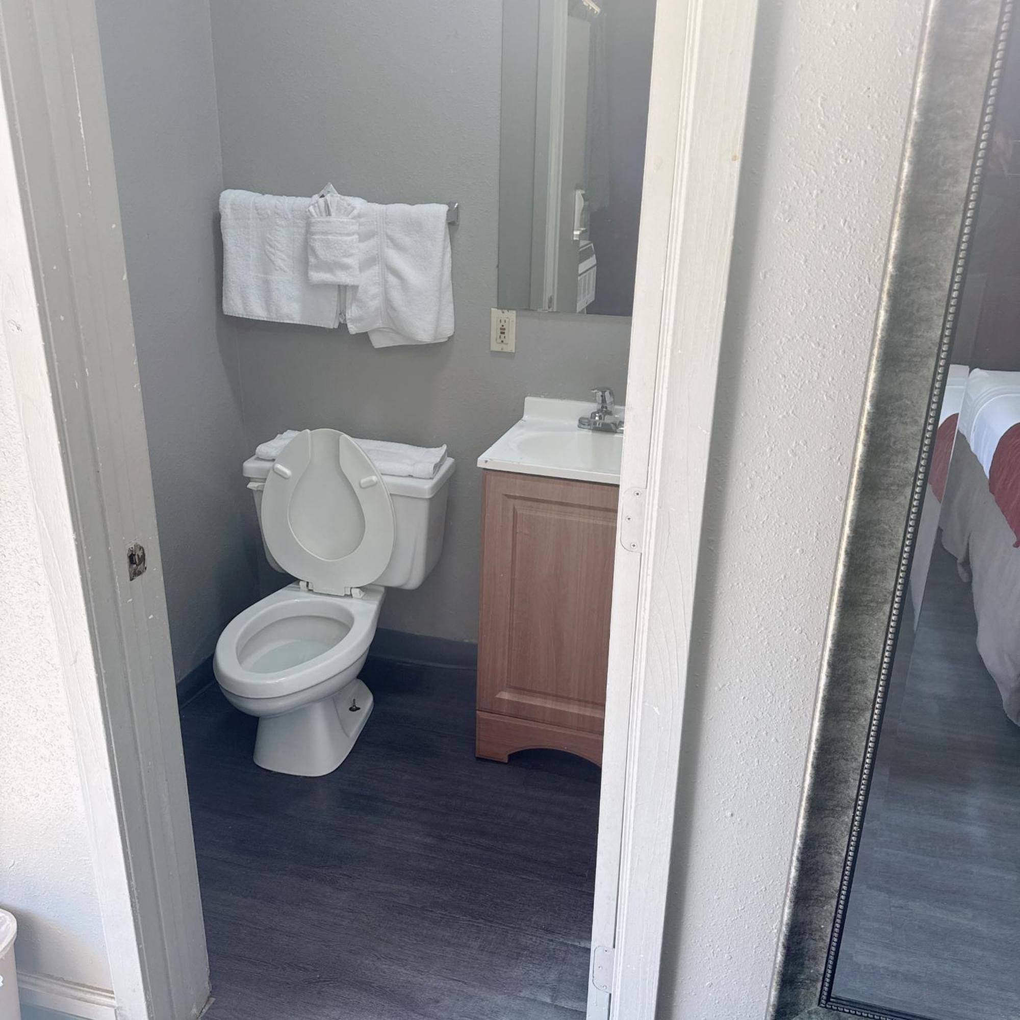 Deluxe Inn Bossier City Esterno foto